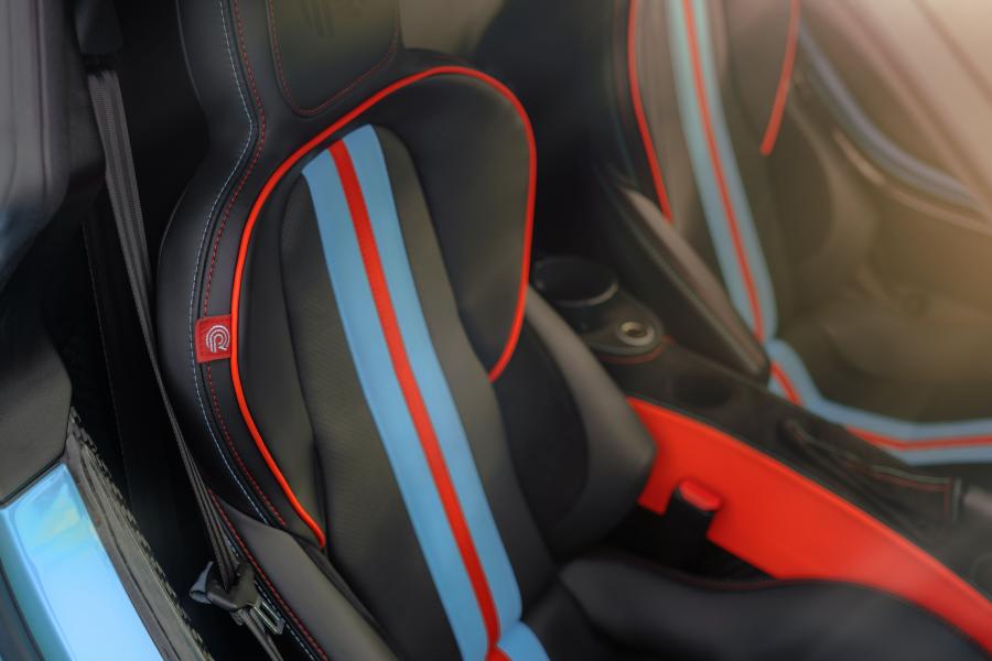 Детали интерьера Alfa Romeo 4C Zeus by Pogea Racing (001) 2019 года  (фото 35 из 42)